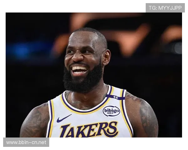 詹姆斯专访畅谈未来规划展现自信并明确新赛季奋斗目标描绘宏伟蓝图